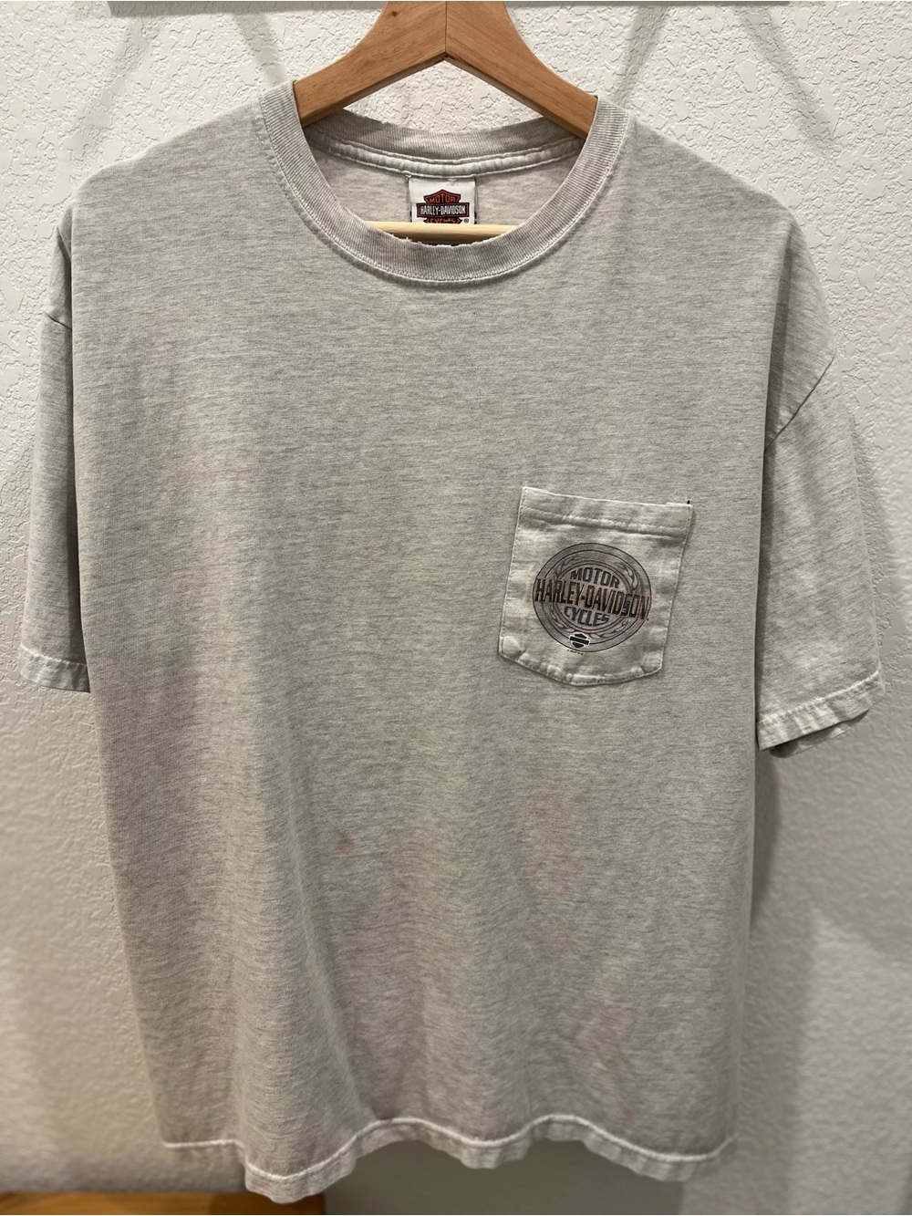 Vintage Harley-Davidson Short Sleeve Pocket Tee in Light Gray